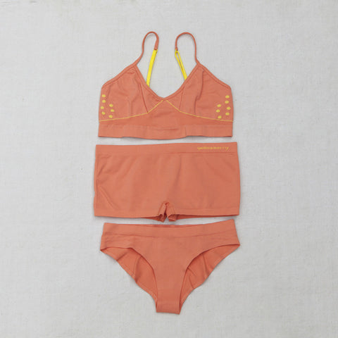 Simple Necessity Seamless Bundle :: Coral Reef