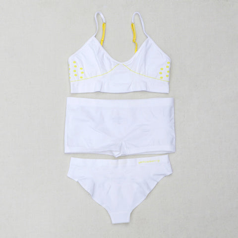 Simple Necessity Seamless Bundle :: Coconut